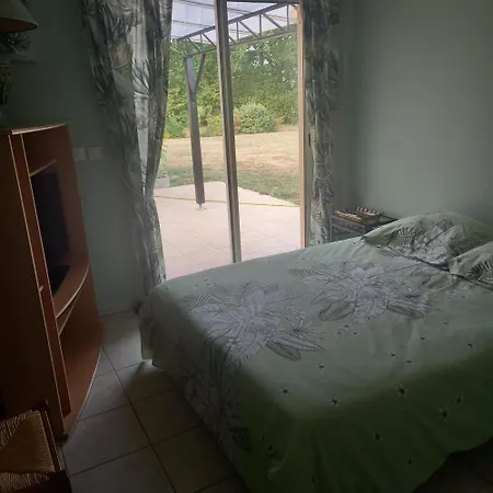 Maison Chaleureuse En Pleine Nature Avec Piscine Prive *